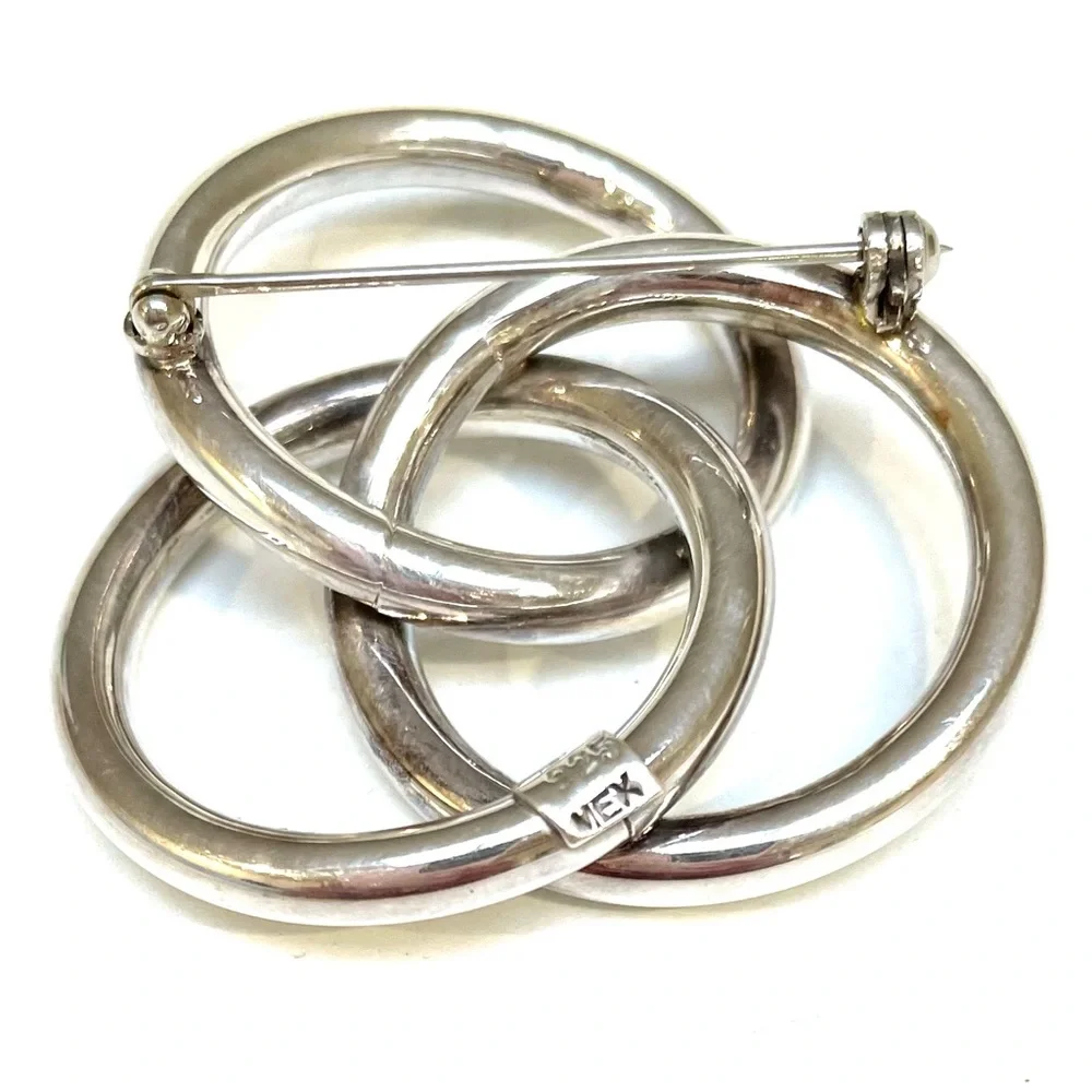 Vintage 925 Silver Mexico  Brooch Featuring Three Entwined Rings